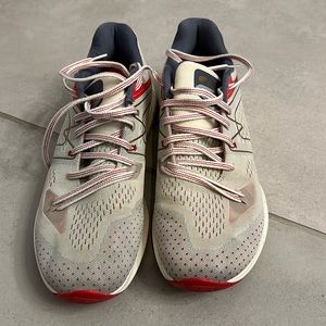 Men’s Karhu Synchron great condition